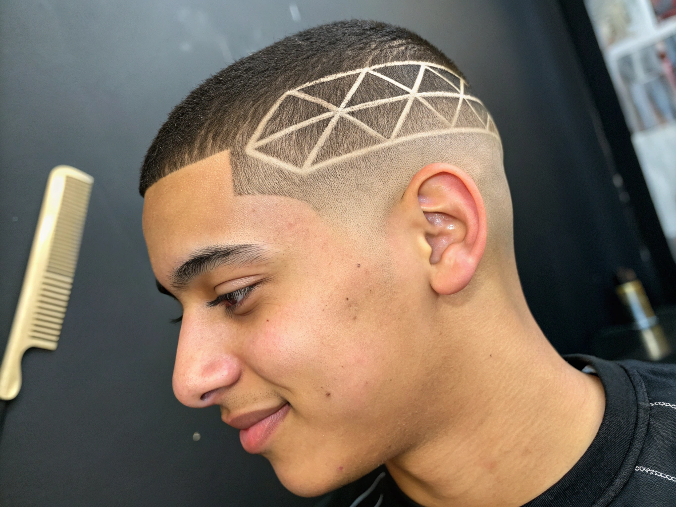 Strakke en minimalistische buzzcut